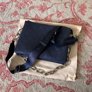 Navy LV Coussin look alike - brand new